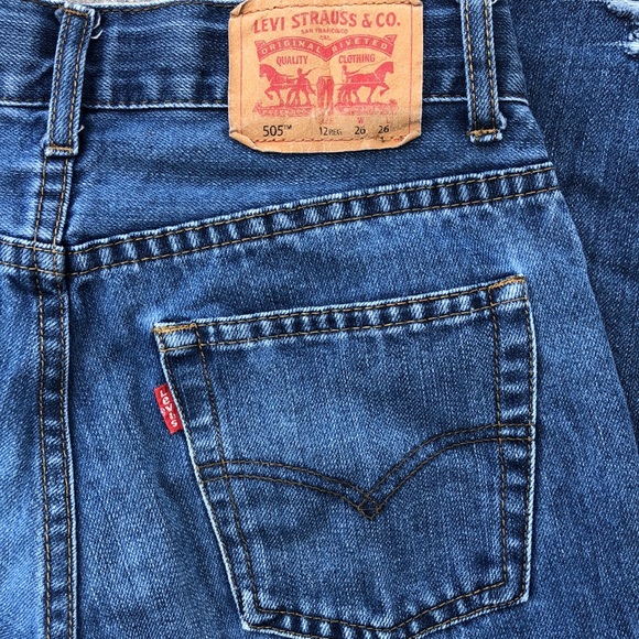Like new! - LEVI’S 505 Regular Fit Distressed Denim Jeans - Picture 8 of 10